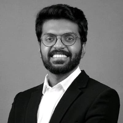 Portrait of Zakhil Suresh, Founder & CEO of Oversea